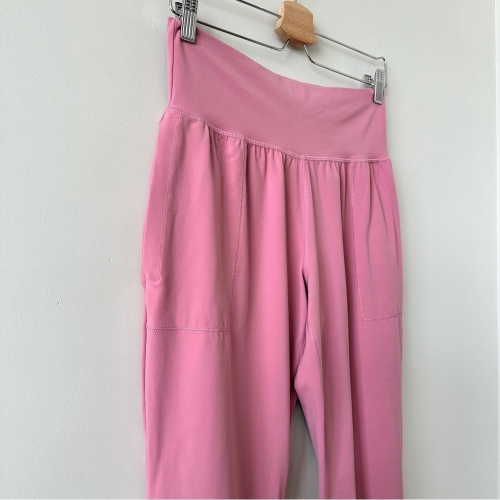 ATHLETA-SALUTATION HIGH RISE JOGGER-In Rose Pink (Size:Medium Petite) - Picture 8 of 12
